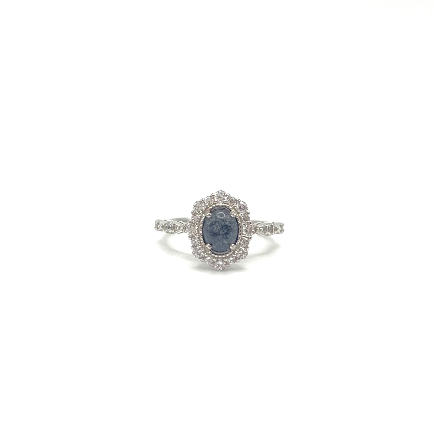 Vintage Oval Keepsake ring
