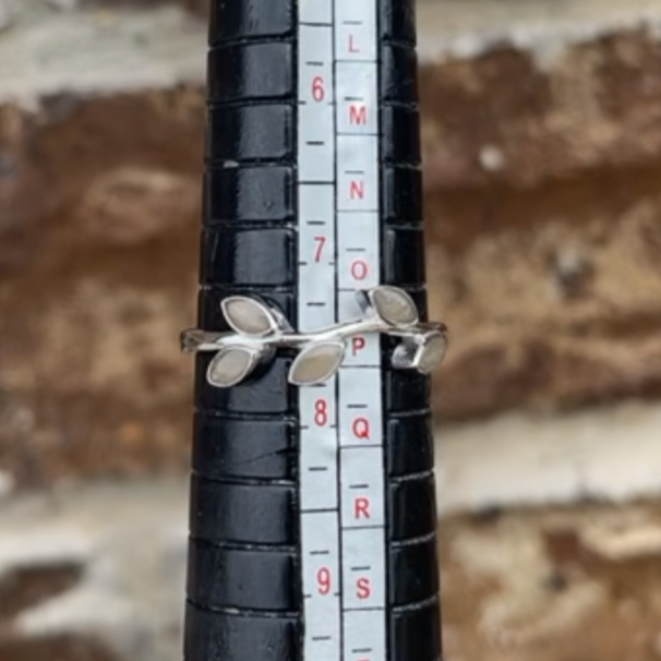 Leaf Stacker Keepsake Ring